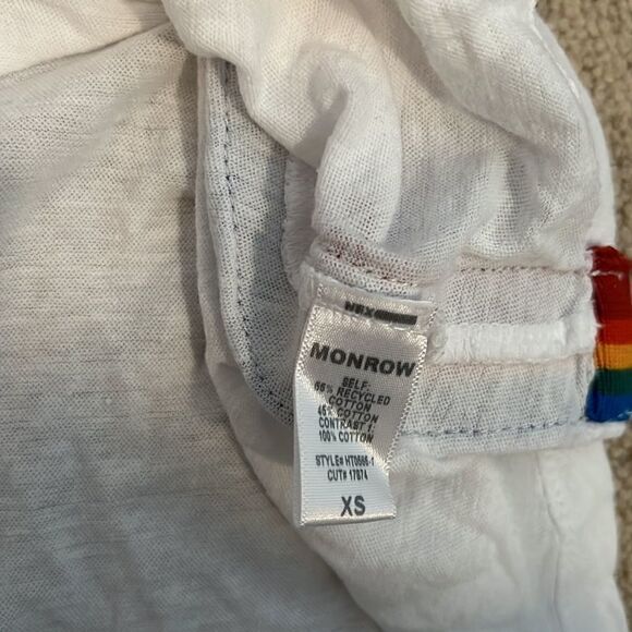 Monrow Rainbow tee XS 🌈 - Picture 4 of 4